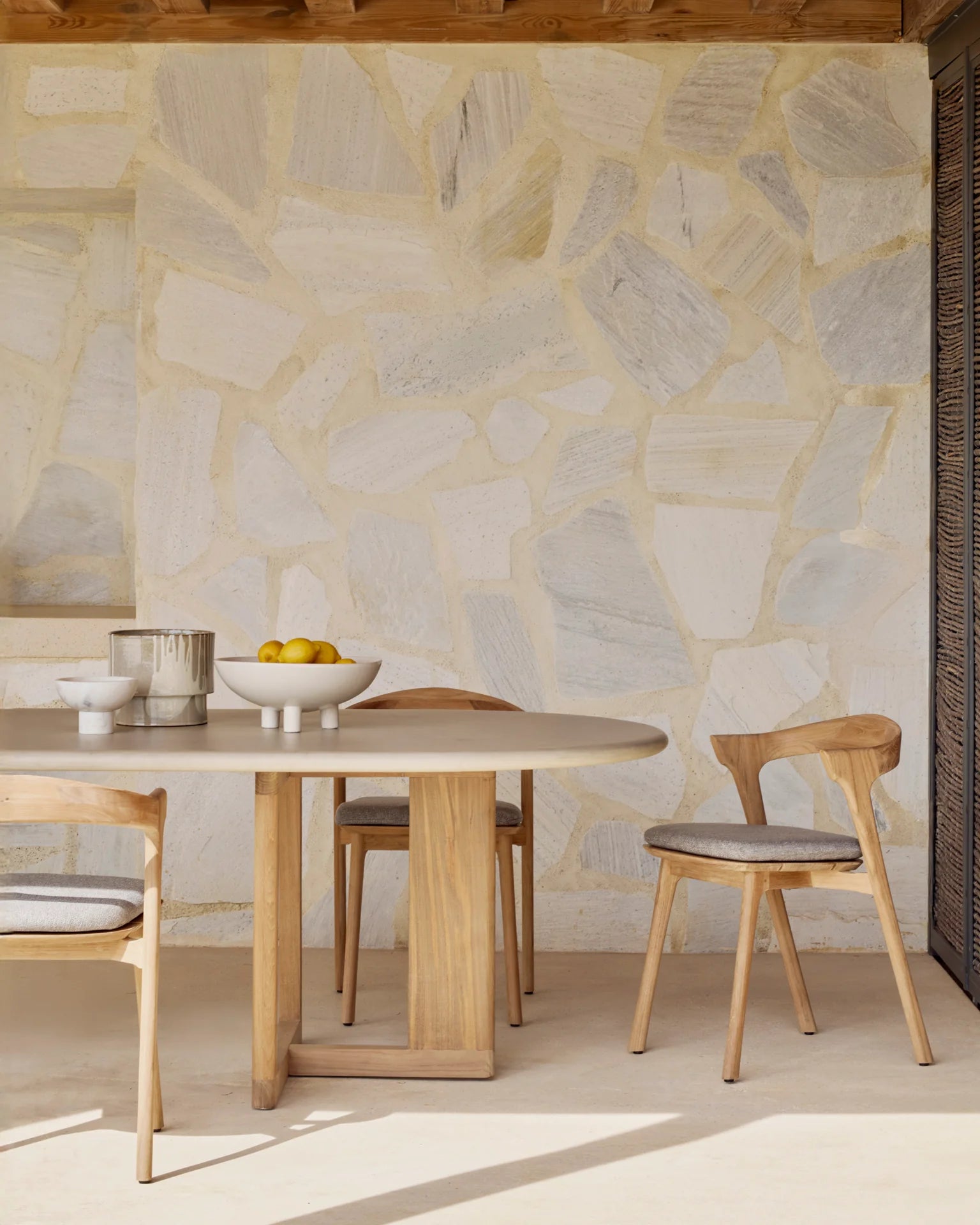 Table de salle à manger extérieure à tréteaux