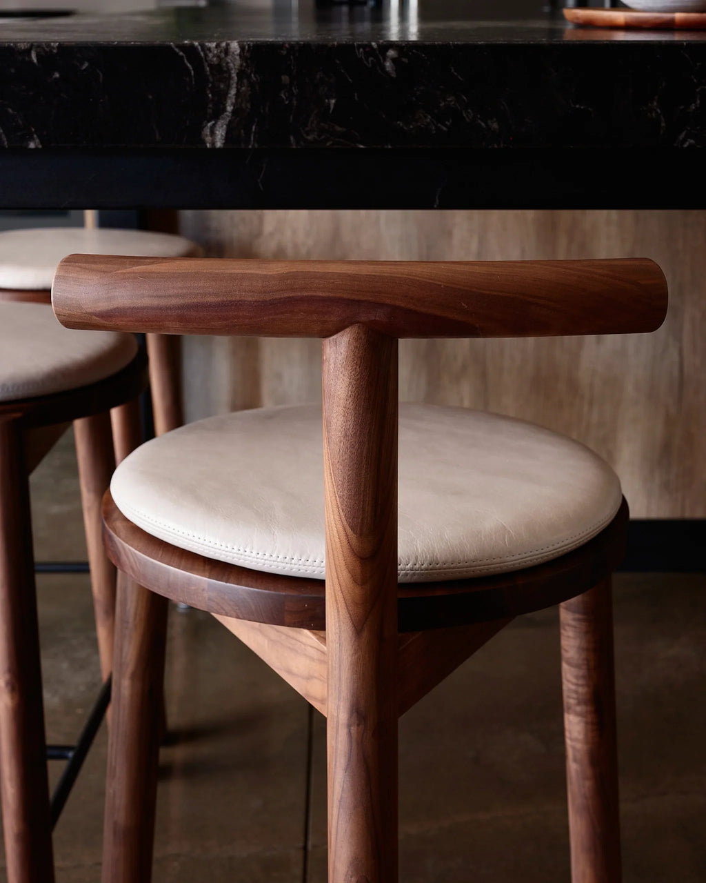 Tabouret de comptoir de cuisinière