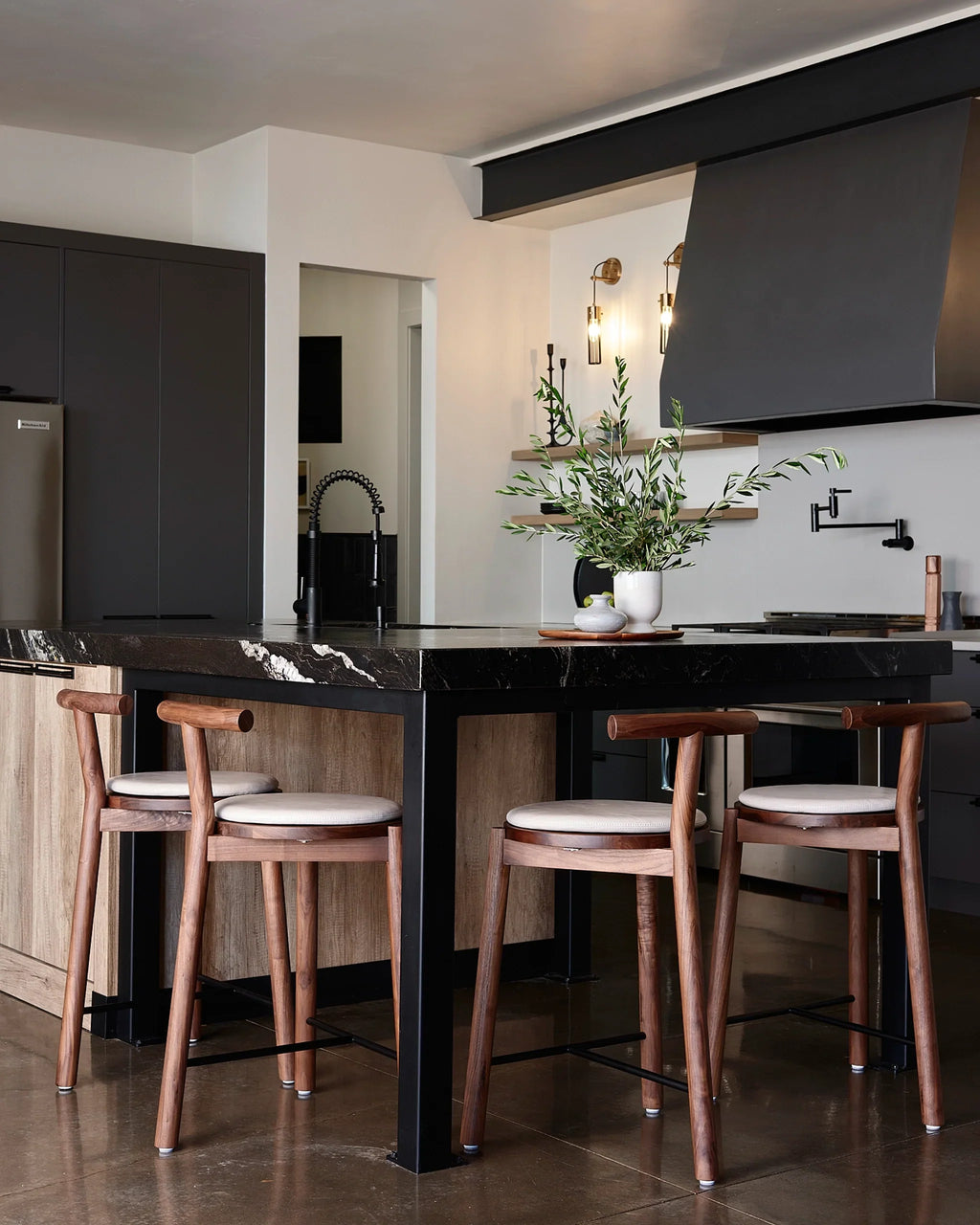 Tabouret de comptoir de cuisinière