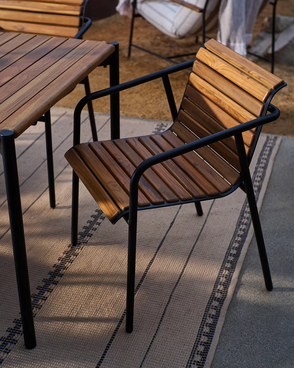 Chaise de salle à manger d'extérieur Strata