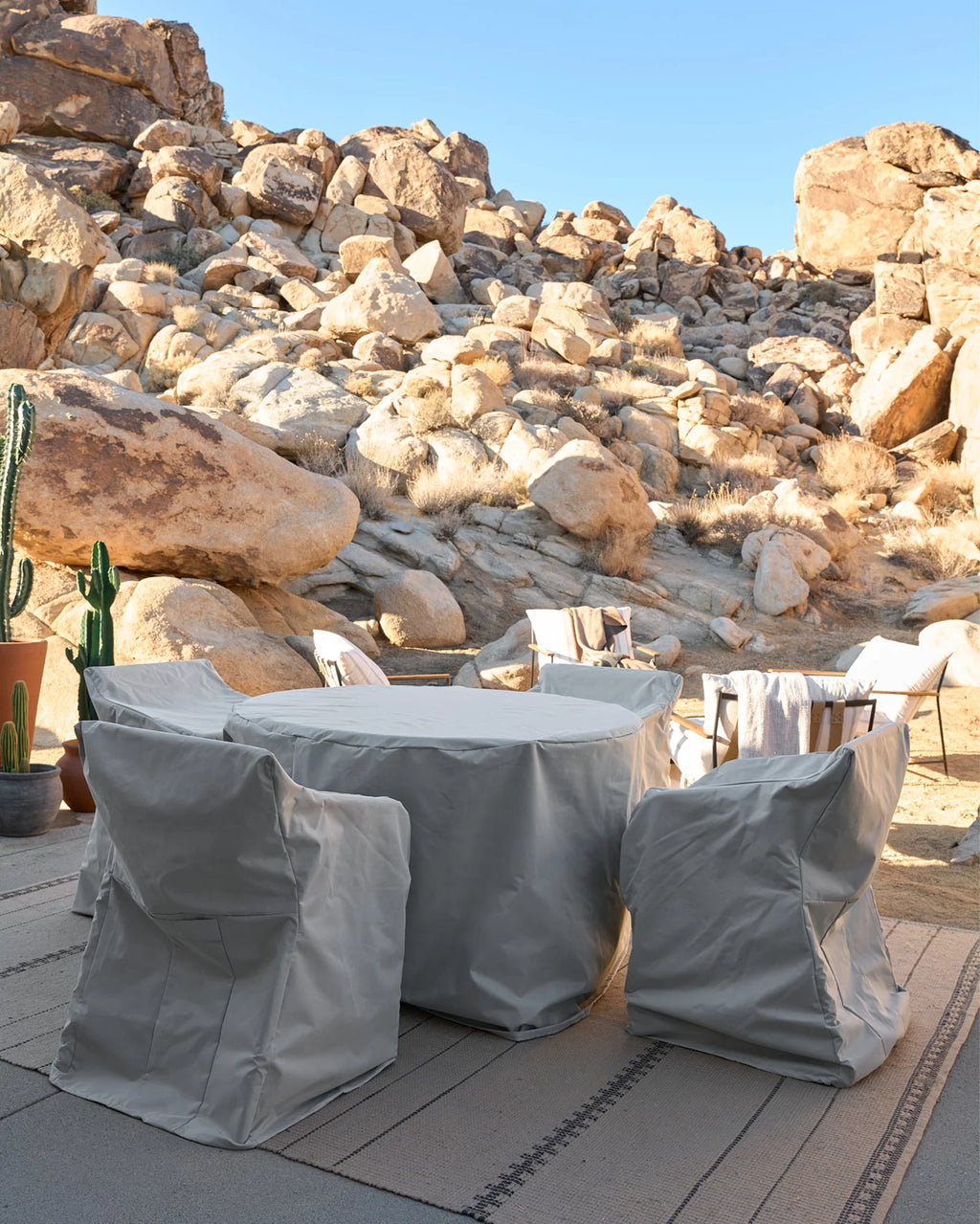 Table à manger ronde d'extérieur Strata