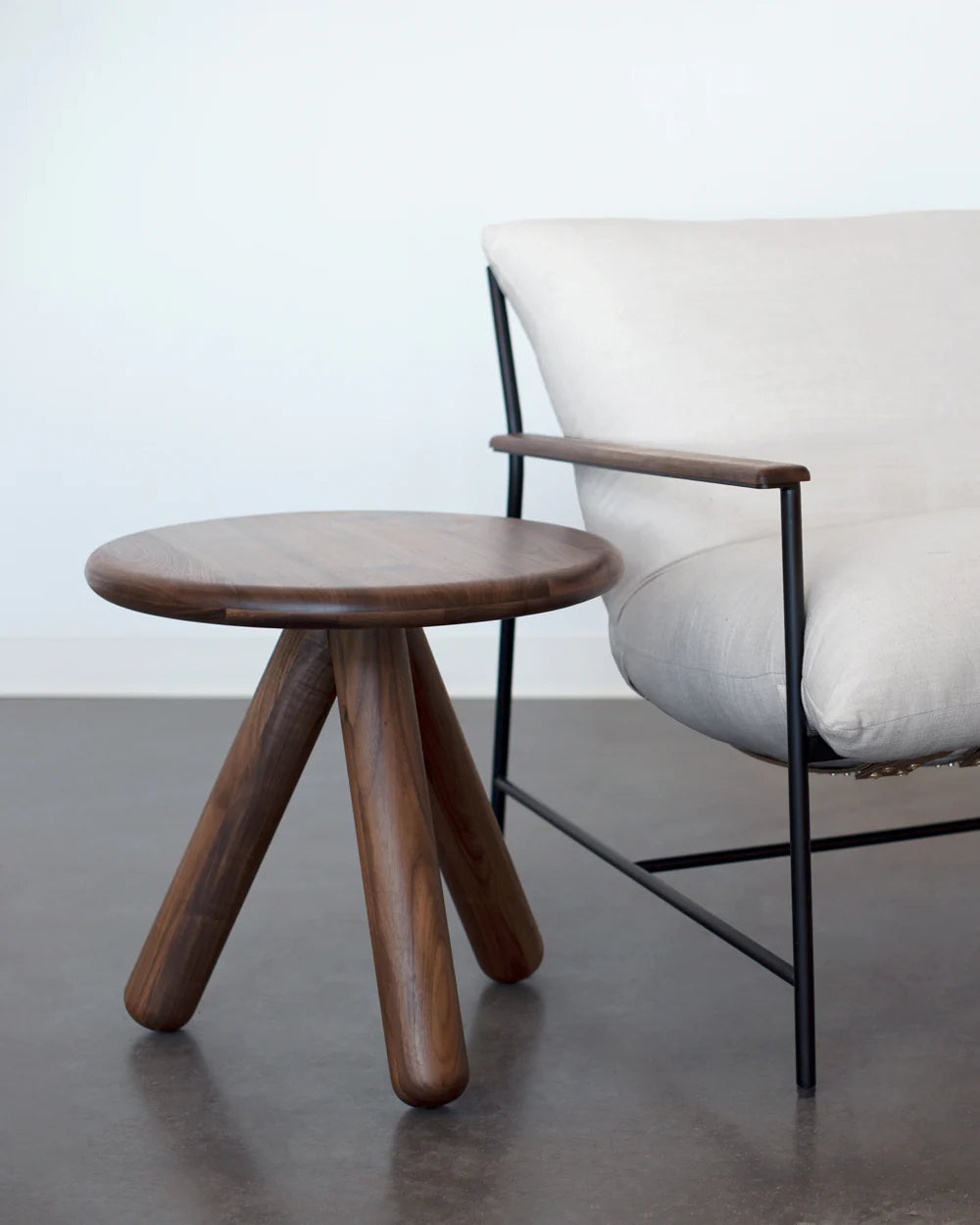 Table d'appoint en saule