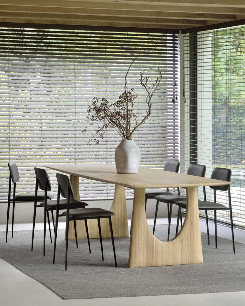 Table à manger géométrique