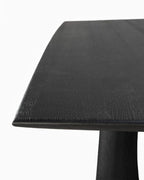 Table à manger géométrique