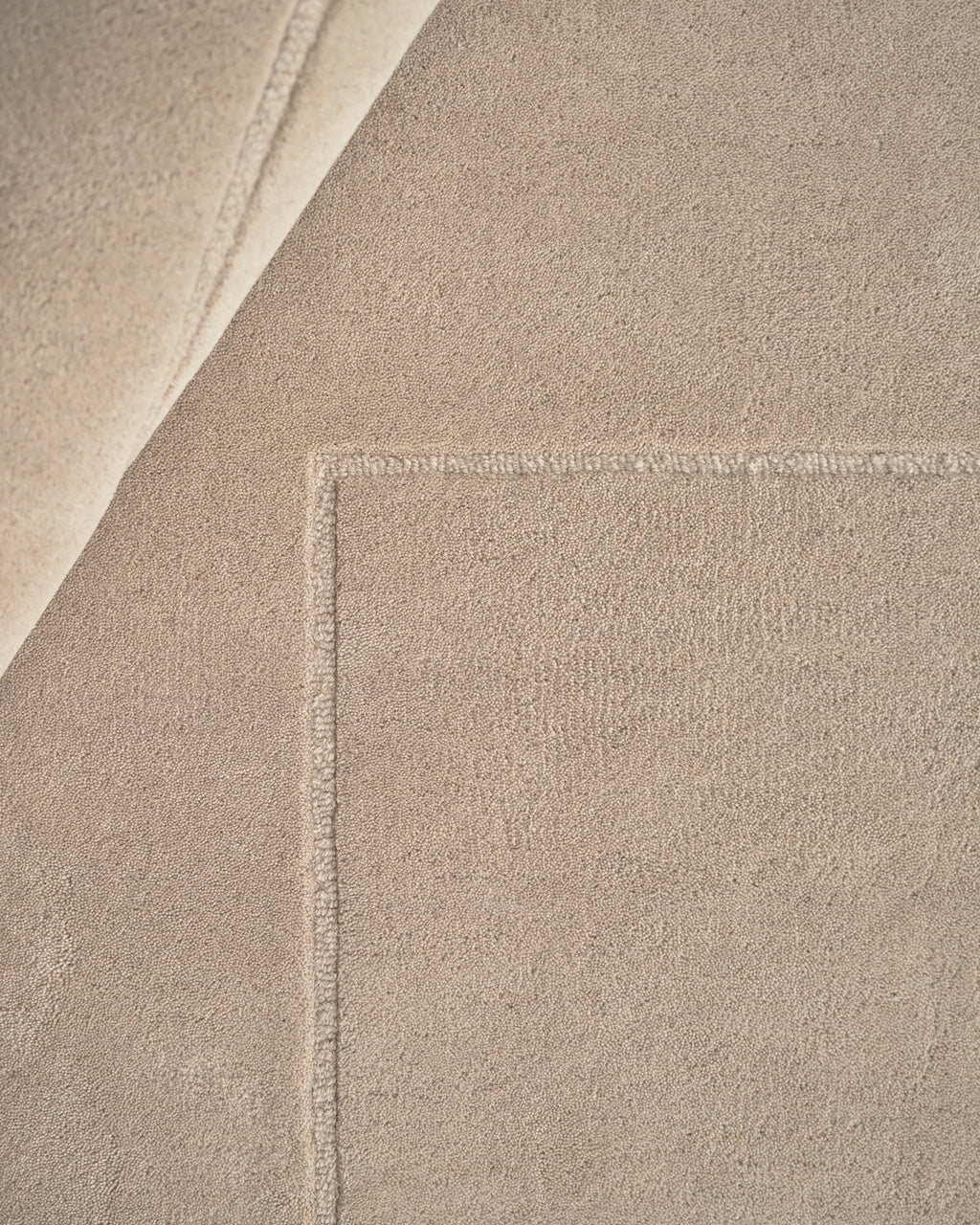 Tapis à poème linéaire