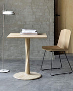 Table de salle à manger carrée Torsion